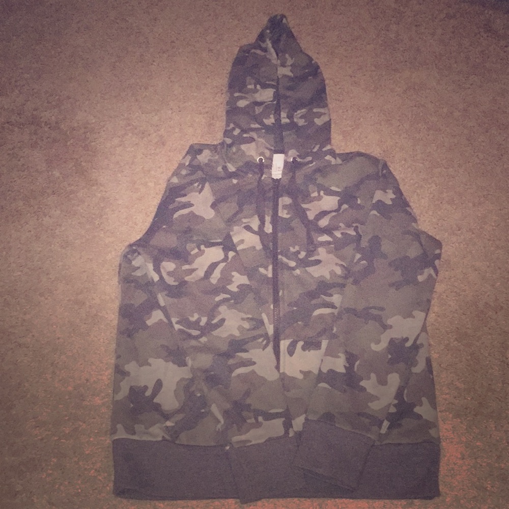 I am selling a zip up jacket .